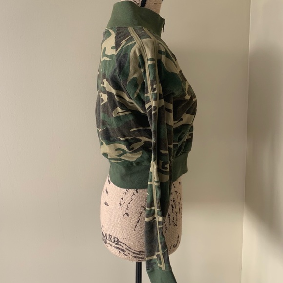 Rothco cropped camouflage sweatshirt - Picture 3 of 6